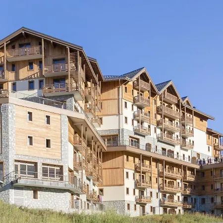 Apartment On Slopes In Les Menuires * Saint-Martin-de-Belleville