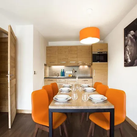 Apartment On Slopes In Les Menuires Lejlighed